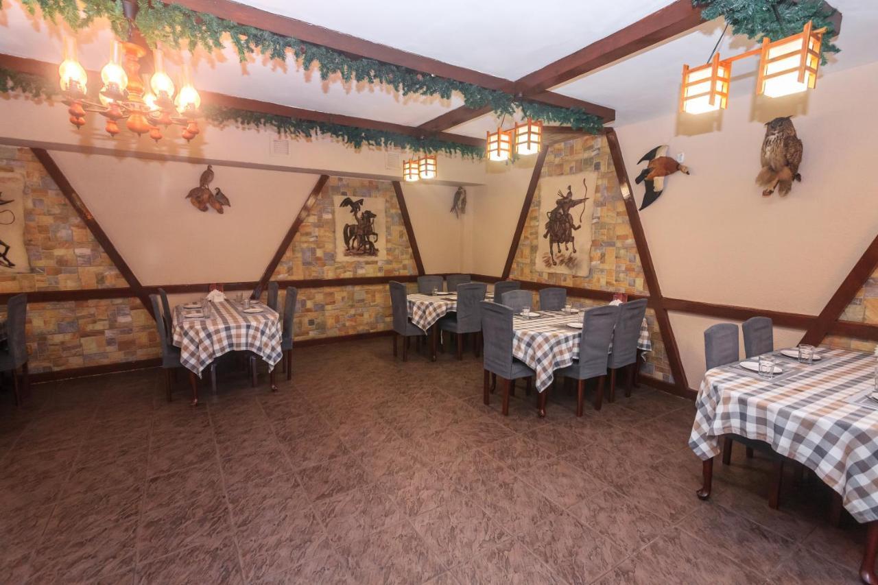 Sunkar Hotel Almaty Extérieur photo